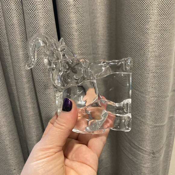 SOLD Glass Elephant Statue - Good Luck Elephant - Glass Elephant Figurine - Picture 7 of 12